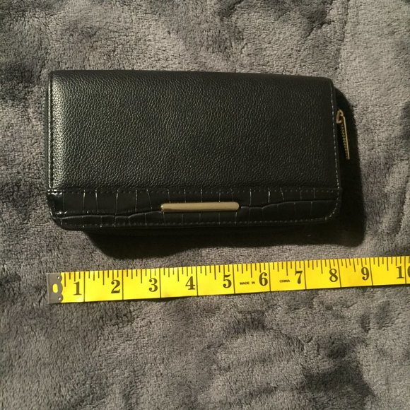 Black Wallet Bag - Picture 3 of 10